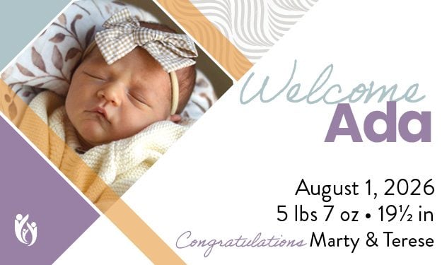 Birth announcement for baby Ada featuring a sleeping newborn wearing a bow headband, with text noting birth date, weight, length, and parents’ names, plus a congratulations message.